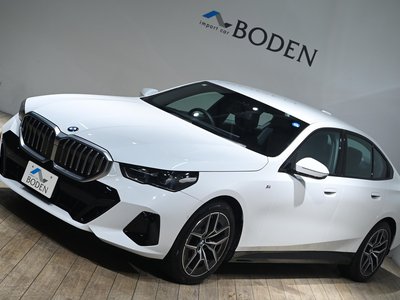 صورة مصغرة 48 لـ 2025 BMW 5 SERIES