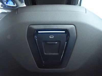 صورة مصغرة 29 لـ 2025 BMW 5 SERIES