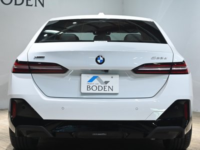 صورة مصغرة 41 لـ 2025 BMW 5 SERIES