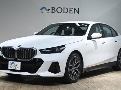 2025 BMW 5 SERIES — фото 3
