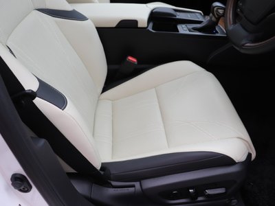 2021 Lexus ES — миниатюра 45