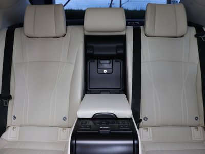 2021 Lexus ES — миниатюра 23