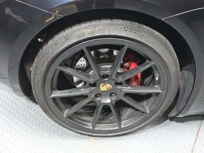 PORSCHE 718 CAYMAN - 6