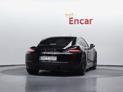 PORSCHE 718 CAYMAN - 3