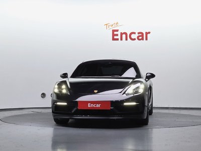 PORSCHE 718 CAYMAN - 2