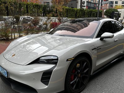 2023 Porsche TAYCAN 照片 1