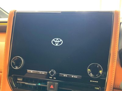 2025 Toyota VELLFIRE photo 7