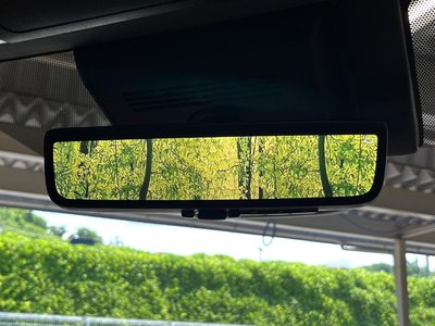 2025 Toyota VELLFIRE photo 9