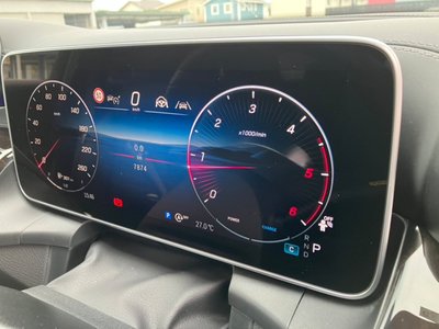 2025 Mercedes-BENZ GLC 缩略图 16