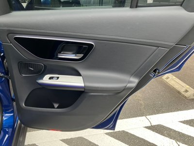 2025 Mercedes-BENZ GLC 缩略图 18
