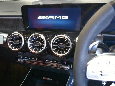 2022 Mercedes-BENZ GLB AMG 照片 10