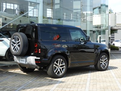 صورة 9 لـ 2023 LAND Rover DEFENDER