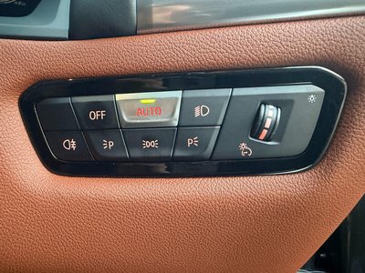 2019 BMW 8 SERIES — миниатюра 35