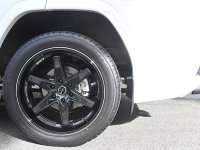 TOYOTA LAND CRUISER 300 - 6