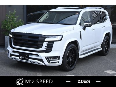 TOYOTA LAND CRUISER 300