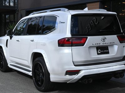 TOYOTA LAND CRUISER 300 - 4