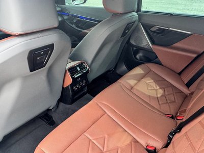 صورة مصغرة 13 لـ 2025 BMW 5 SERIES