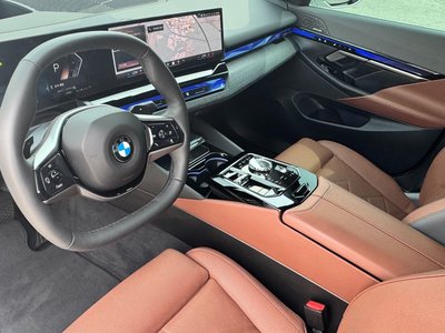 صورة مصغرة 11 لـ 2025 BMW 5 SERIES