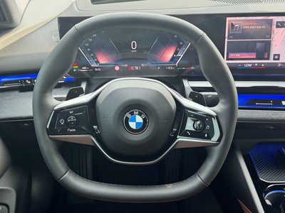 صورة مصغرة 14 لـ 2025 BMW 5 SERIES