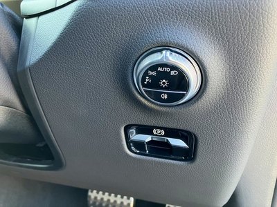 2025 Mercedes-BENZ GLC — миниатюра 18