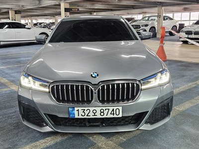 BMW 5 SERIES - 2
