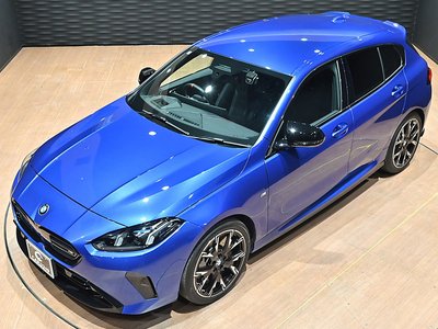 BMW 1 SERIES - 8