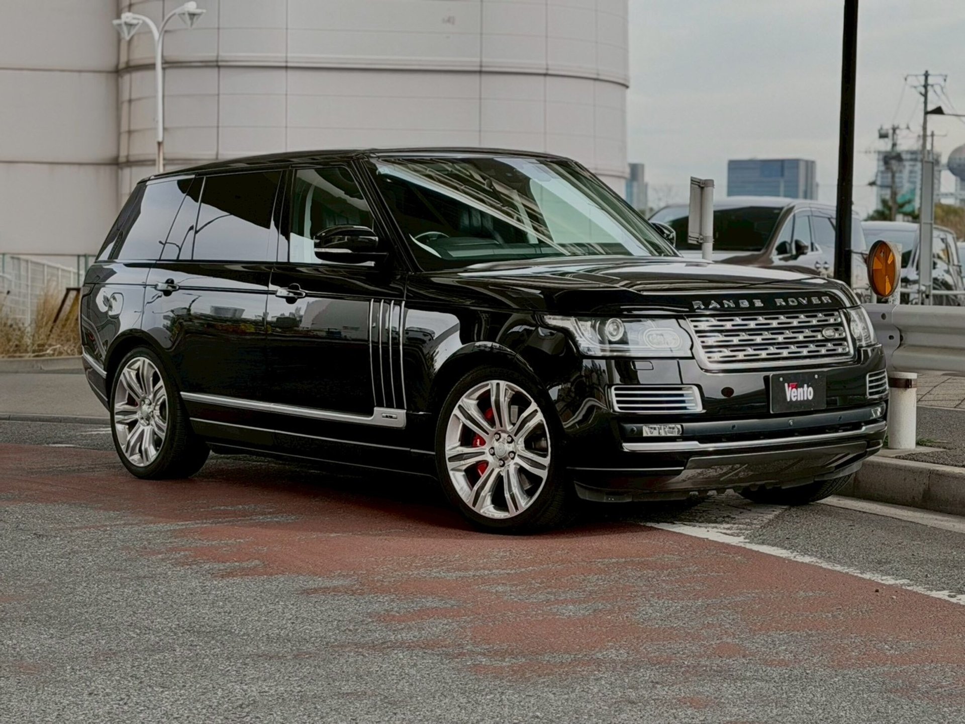 LAND ROVER RANGE ROVER - View 1