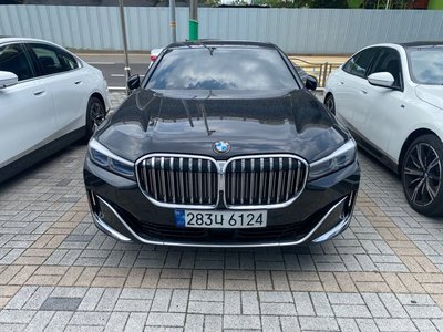 BMW 7 SERIES - 1