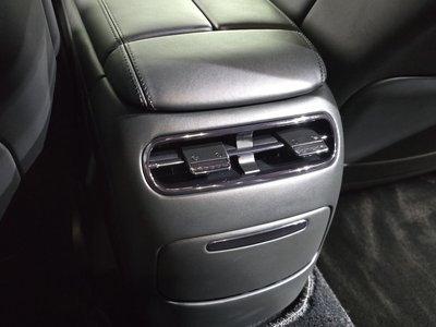 2025 Genesis G90 (RS4) thumbnail 34