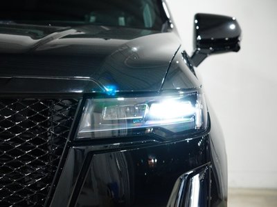 صورة 10 لـ 2022 Cadillac ESCALADE