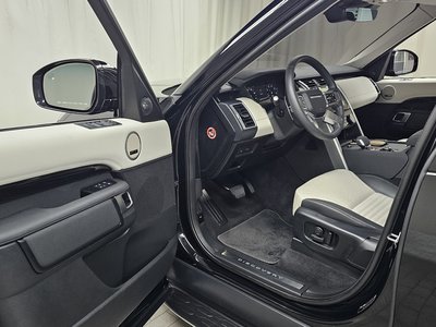 2025 LAND Rover DISCOVERY thumbnail 13