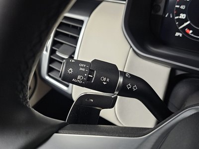 2025 LAND Rover DISCOVERY thumbnail 29