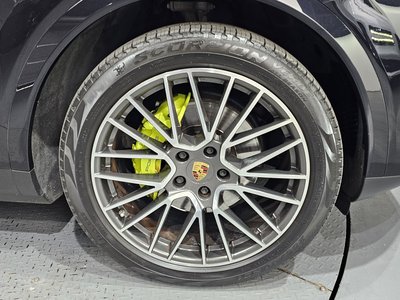 PORSCHE CAYENNE - 9