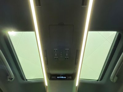 TOYOTA VELLFIRE - 3