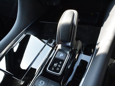 صورة 54 لـ 2026 Toyota VELLFIRE
