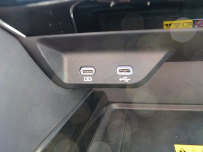 صورة 53 لـ 2026 Toyota VELLFIRE