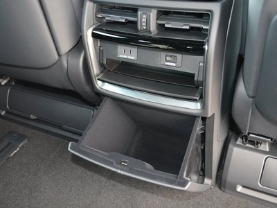 صورة 82 لـ 2026 Toyota VELLFIRE