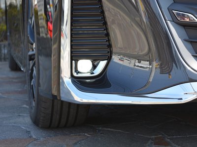صورة 32 لـ 2026 Toyota VELLFIRE