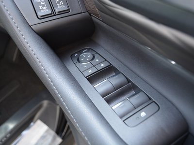 صورة 67 لـ 2026 Toyota VELLFIRE
