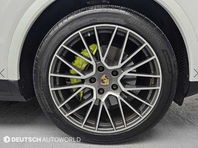 صورة 6 لـ 2021 Porsche CAYENNE