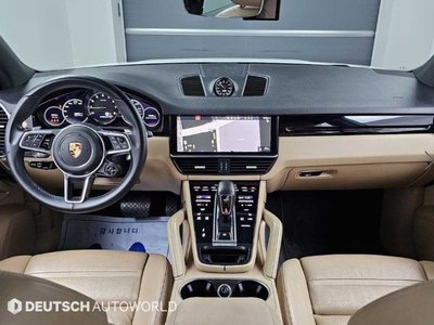 صورة 4 لـ 2021 Porsche CAYENNE