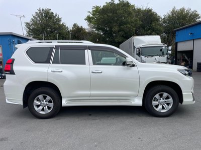 TOYOTA LAND CRUISER PRADO - 4