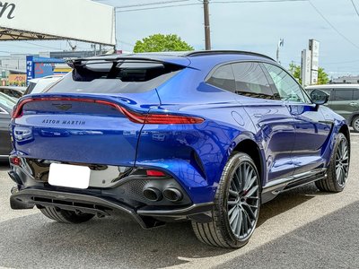 ASTON MARTIN DBX - 7