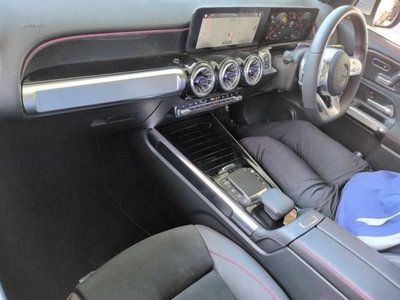 MERCEDES-BENZ GLB - 3