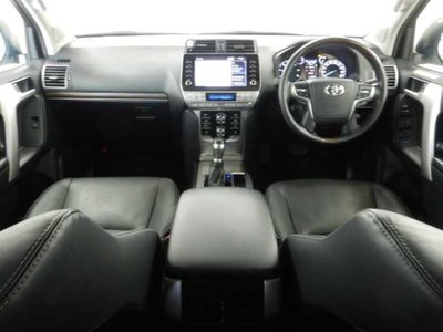 TOYOTA LAND CRUISER PRADO - 3