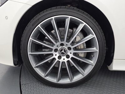 MERCEDES-BENZ E-CLASS - 6