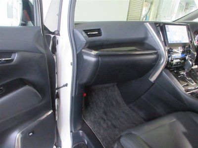 TOYOTA ALPHARD - 4