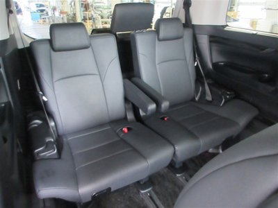 TOYOTA ALPHARD - 7