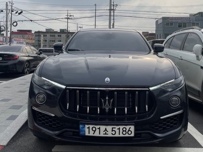صورة 2 لـ 2022 Maserati LEVANTE