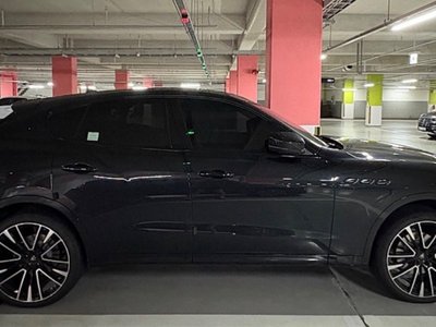 صورة 3 لـ 2022 Maserati LEVANTE